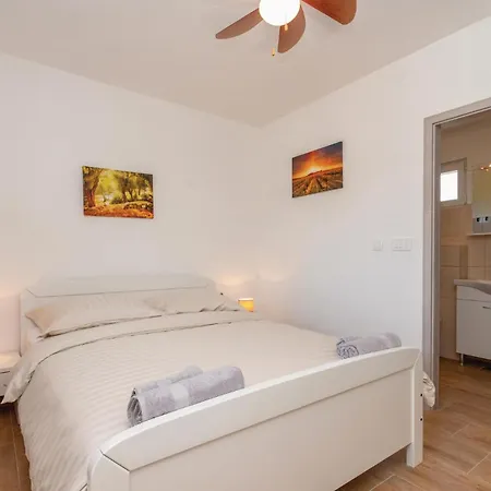 Holiday home In With Kitchen Vela Luka
